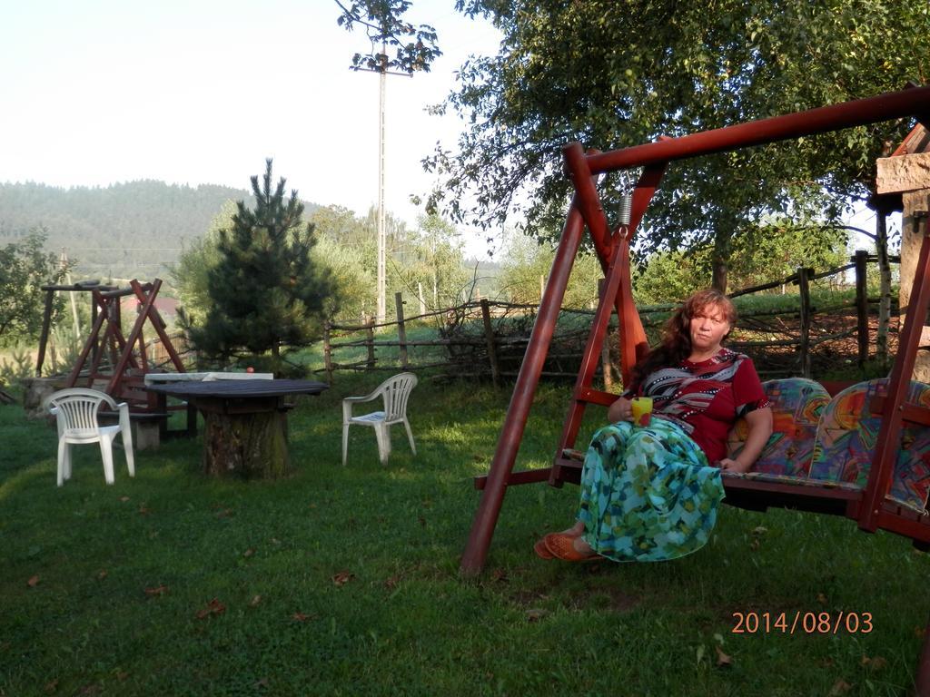 Zagroda Agroturystyczna Wiecha Mieroszow ภายนอก รูปภาพ